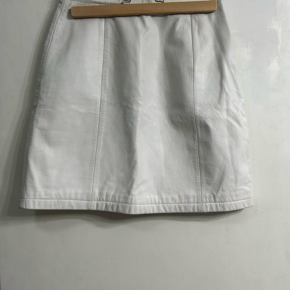Leather skirt white